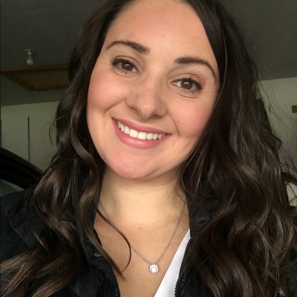 Meet your Posher, Amanda